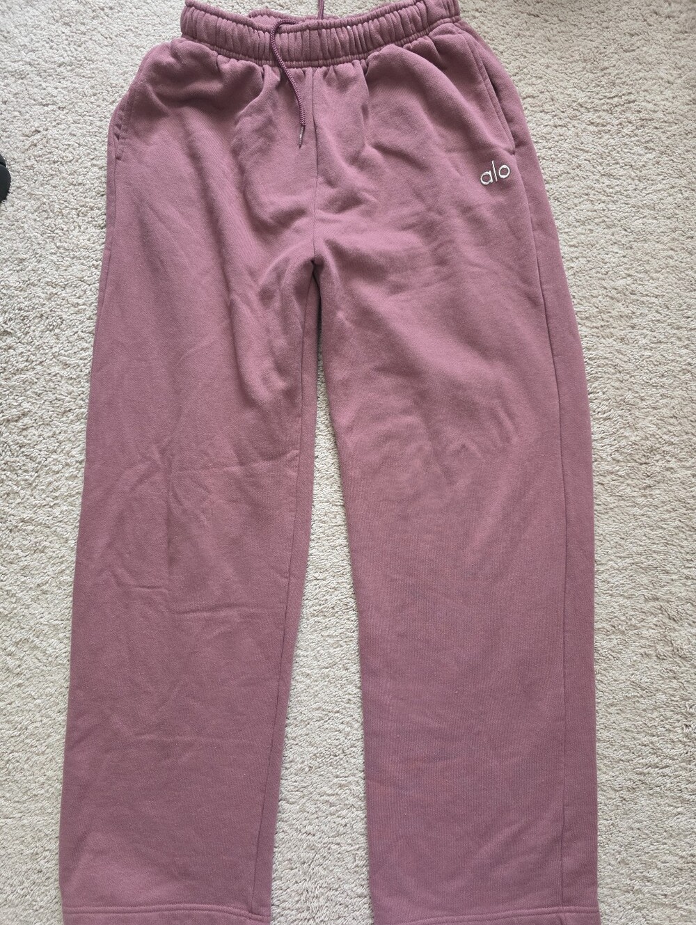 ALO Yoga Accolade SET Hoodie & Straigt Leg Sweatpants Burgundy Truffle Small - Picture 5 of 7